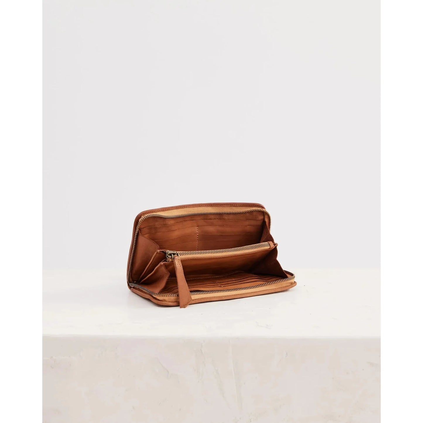 JuJu & Co Braid Wallet - Tan