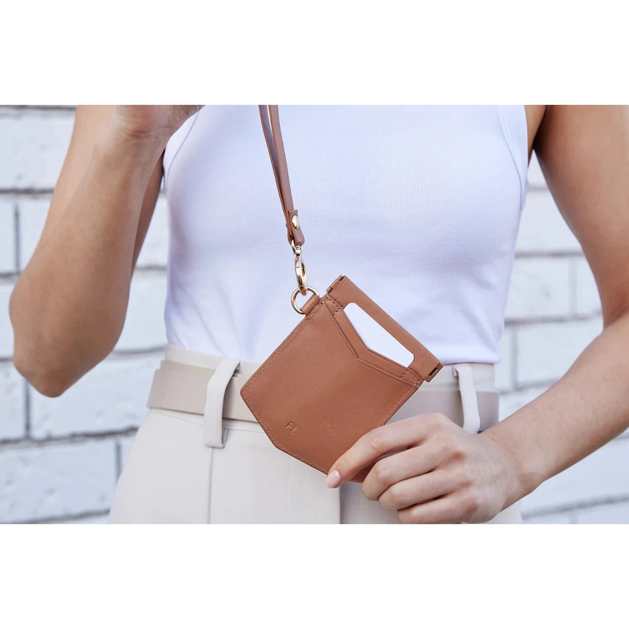 Fox and Leo Pocket Rocket - Tan