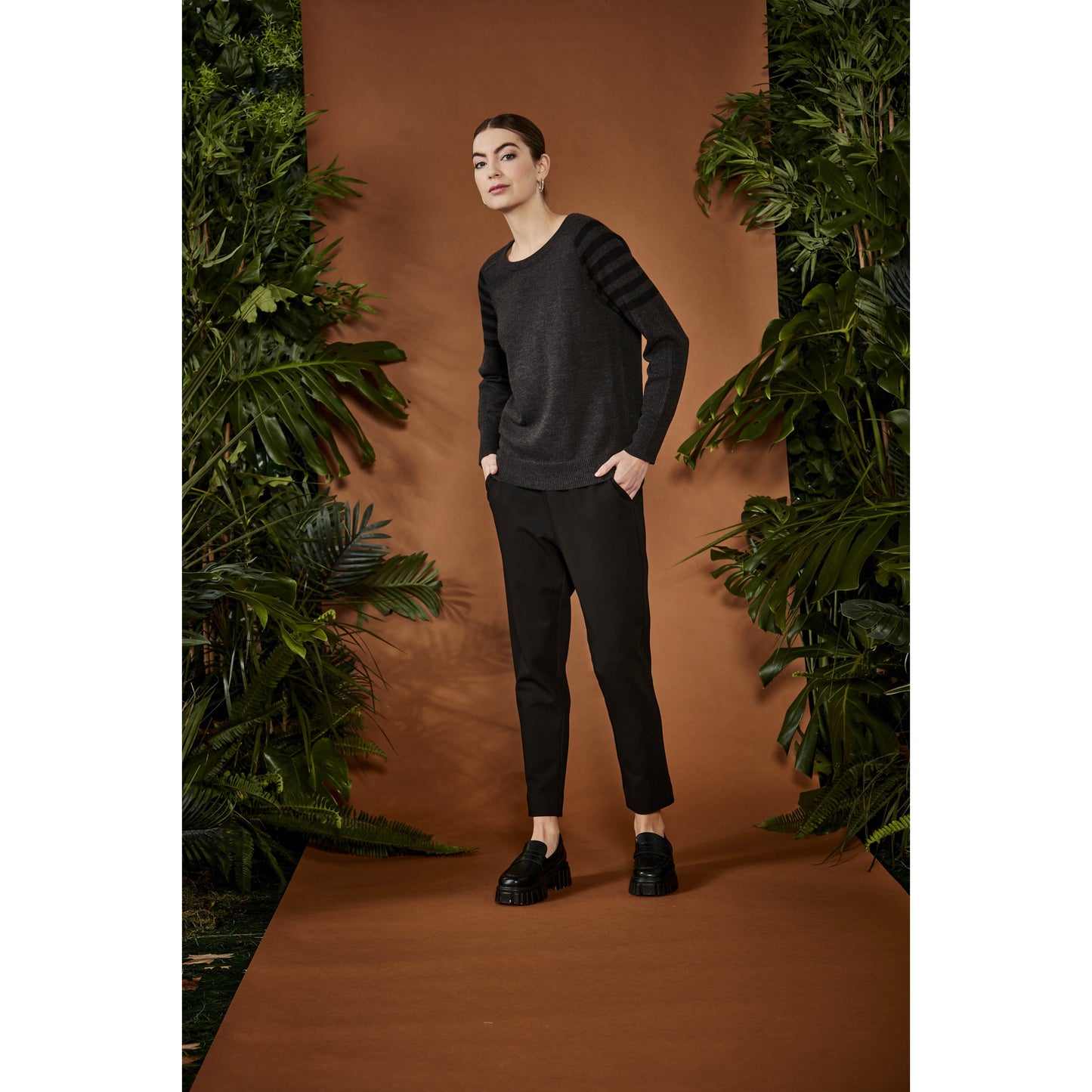 Verge Riviera Jogger - Black