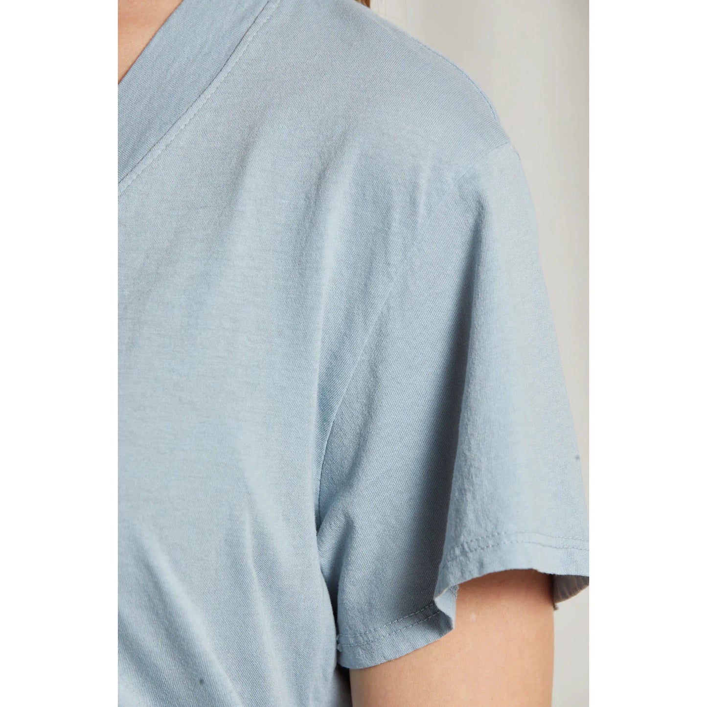 Perfect White Tee Hendrix Basic V - Mountain Blue