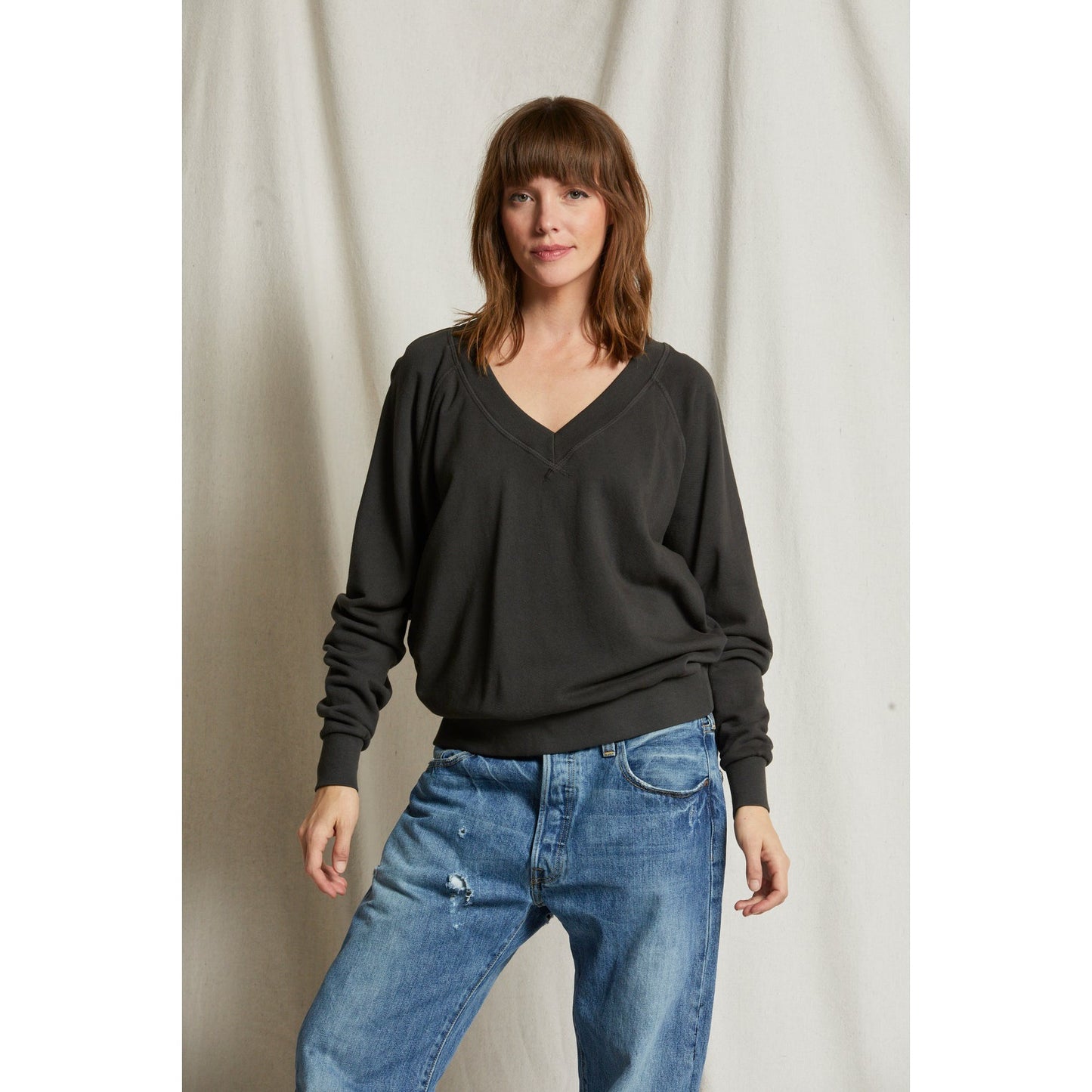Perfect White Tee Sinead V Neck Sweat - Vintage Black