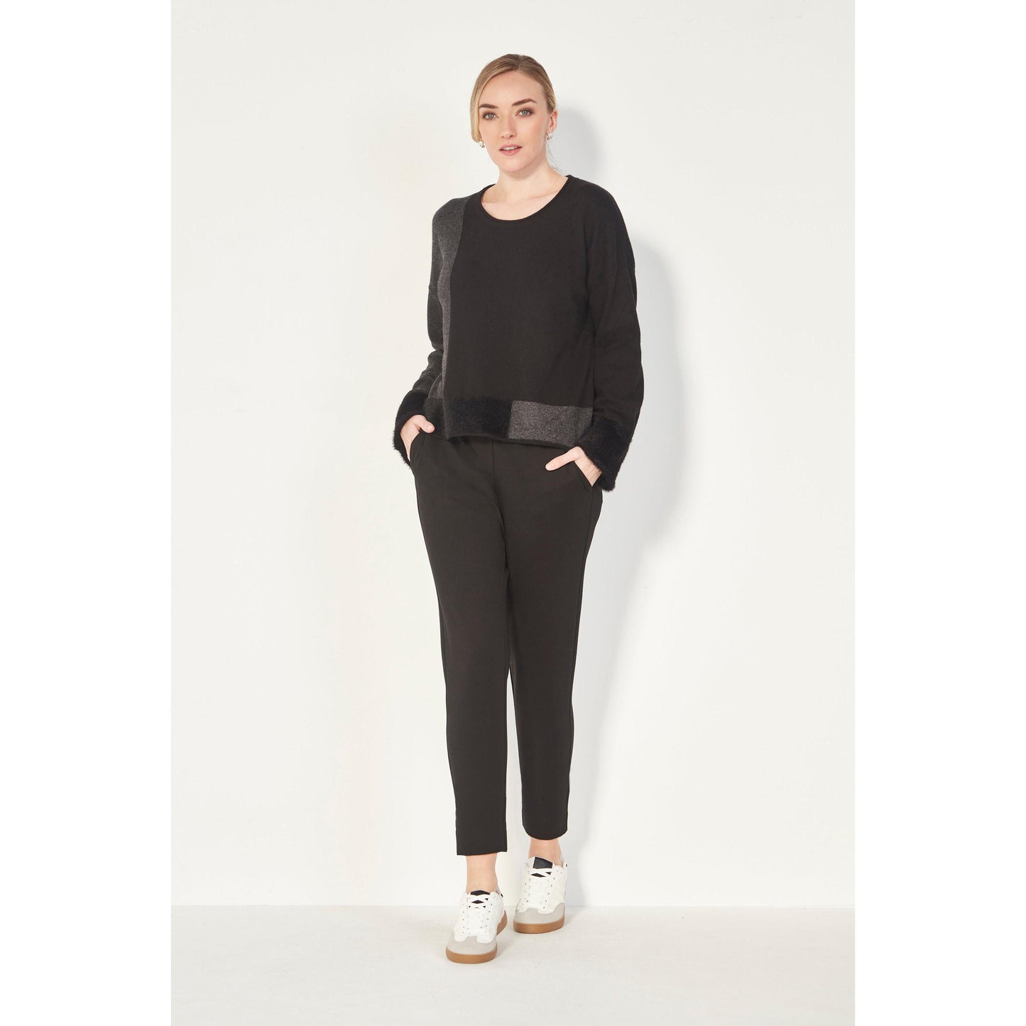 Verge Loom Sweater - Black