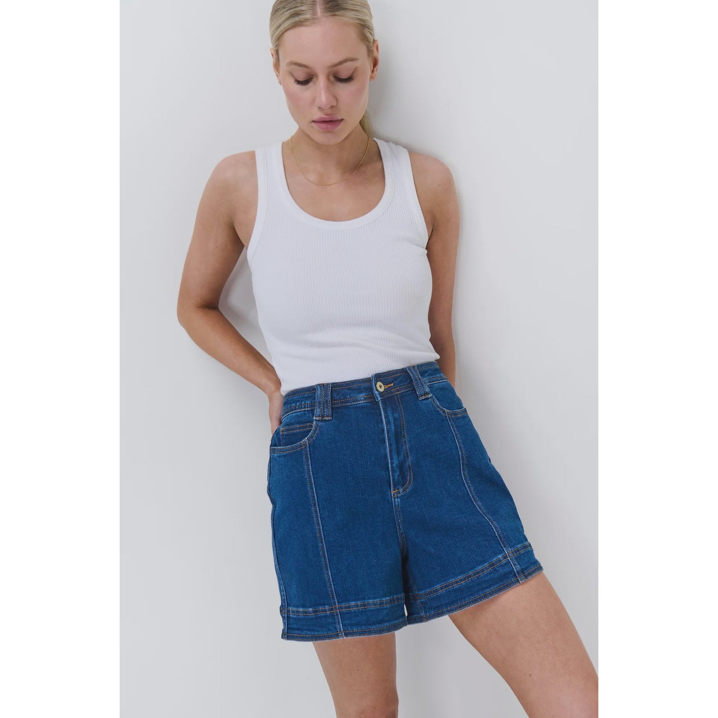 Kireina Sydney short - Mid Washed Blue