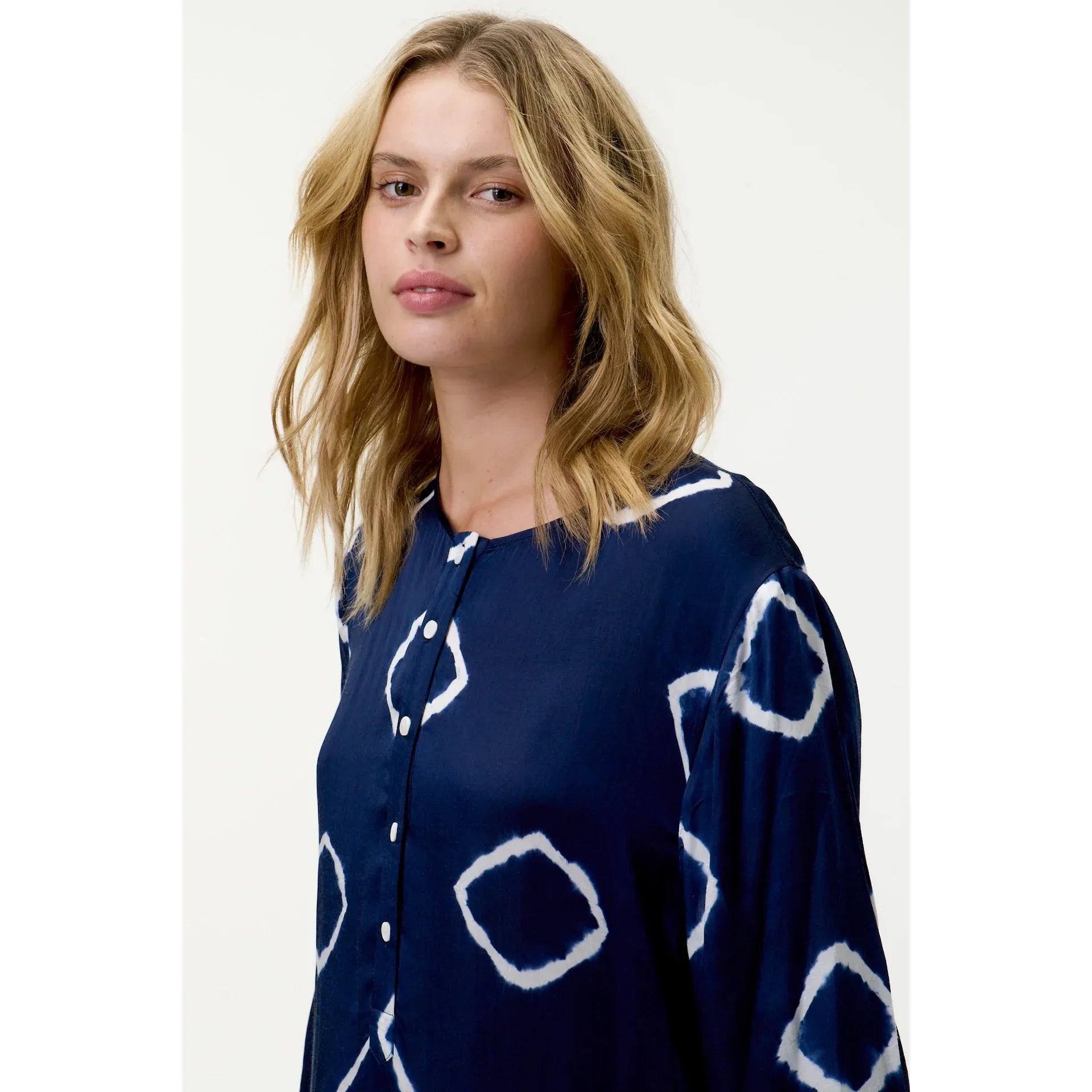 One Season Llew Maxi - Atlas - Cupro - Navy  One Season Pisces Boutique