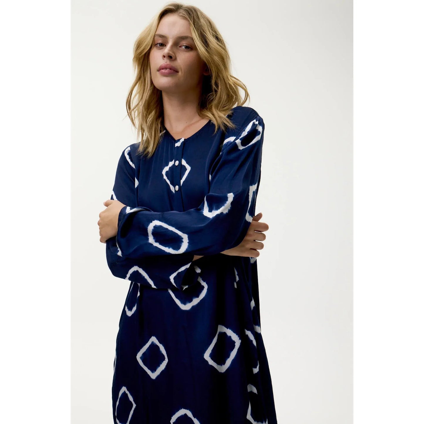 One Season Llew Maxi - Atlas - Cupro - Navy  One Season Pisces Boutique