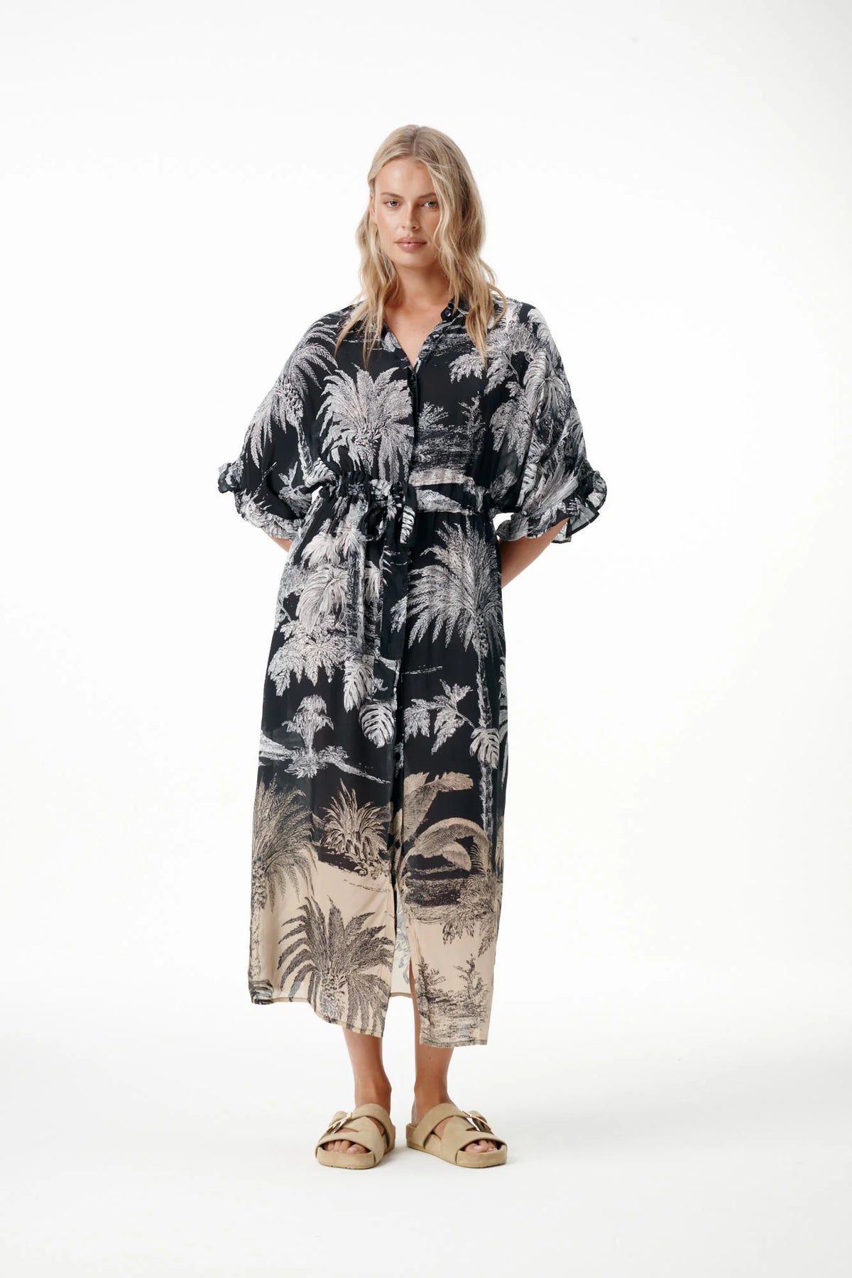 One Season Jasmine  midnight Palm - Black  One Season Pisces Boutique