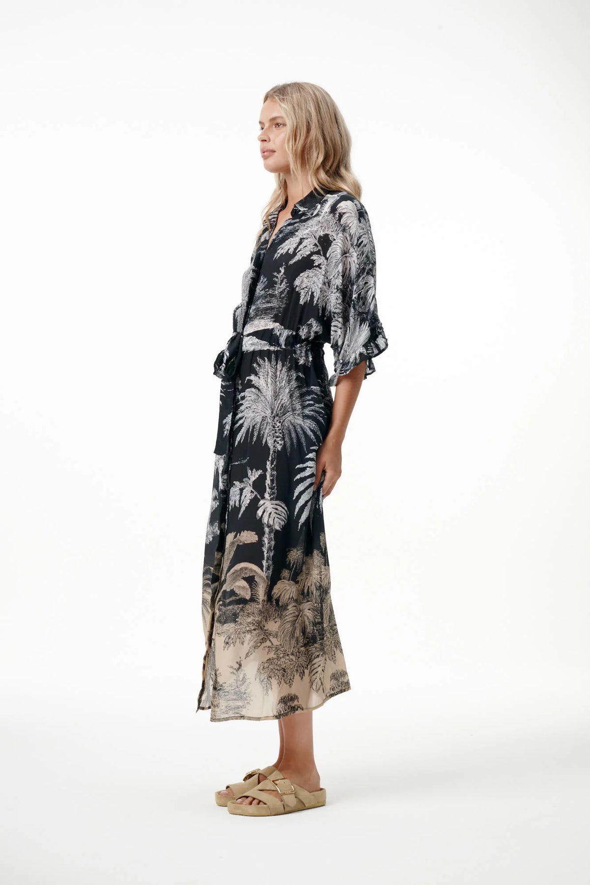 One Season Jasmine  midnight Palm - Black  One Season Pisces Boutique