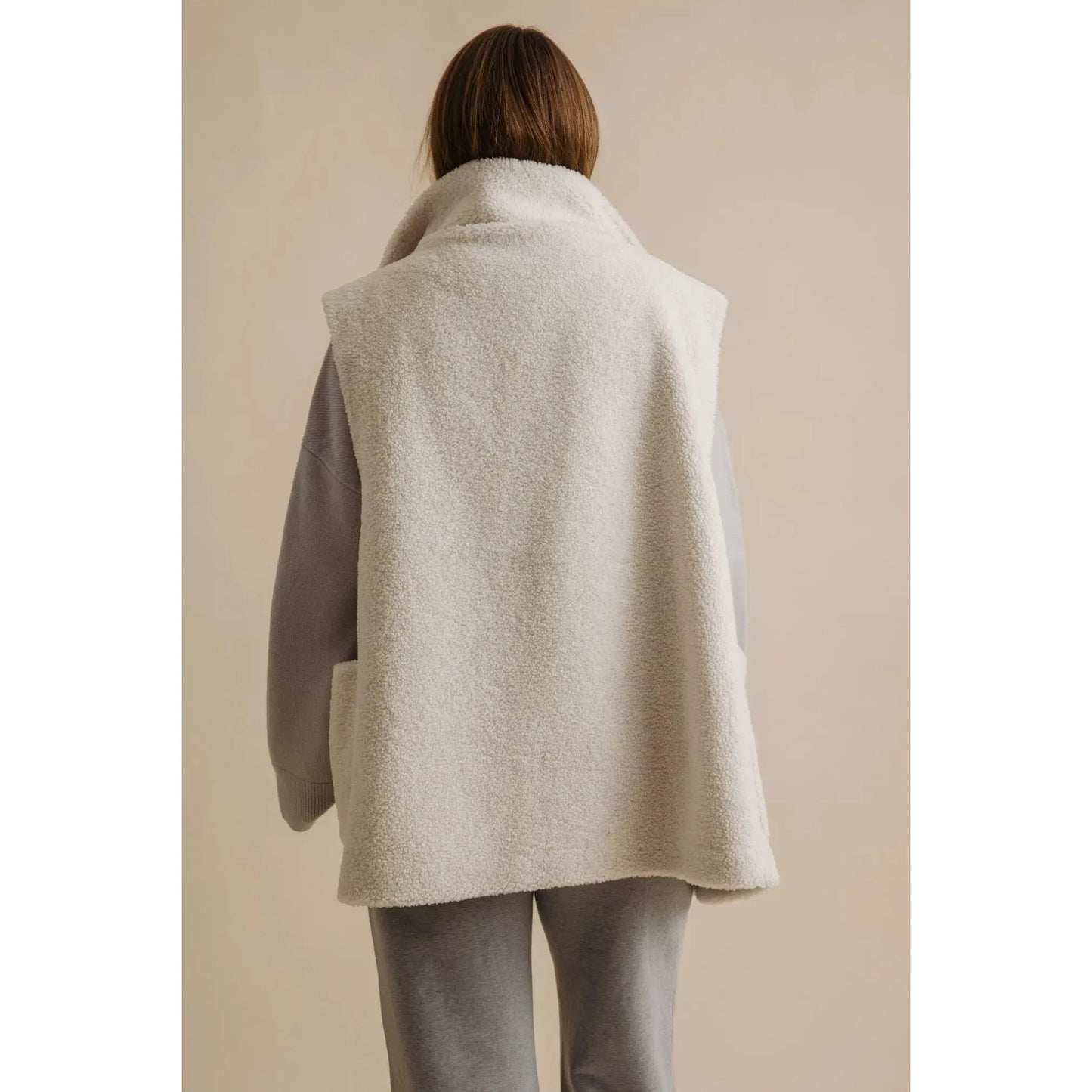 Talamaya Sherpa Cuddle Gillet - Latte  Talamaya Pisces Boutique