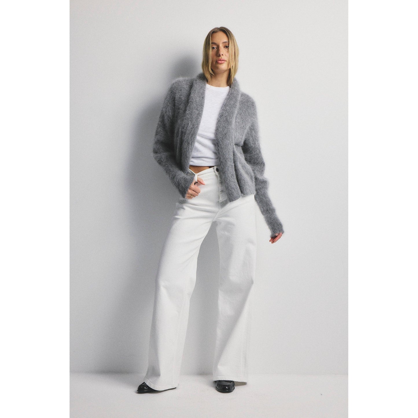World Of Nomads Zoe Cropped Open Cashmere Cardigan - Charcoal  World Of Nomads Pisces Boutique
