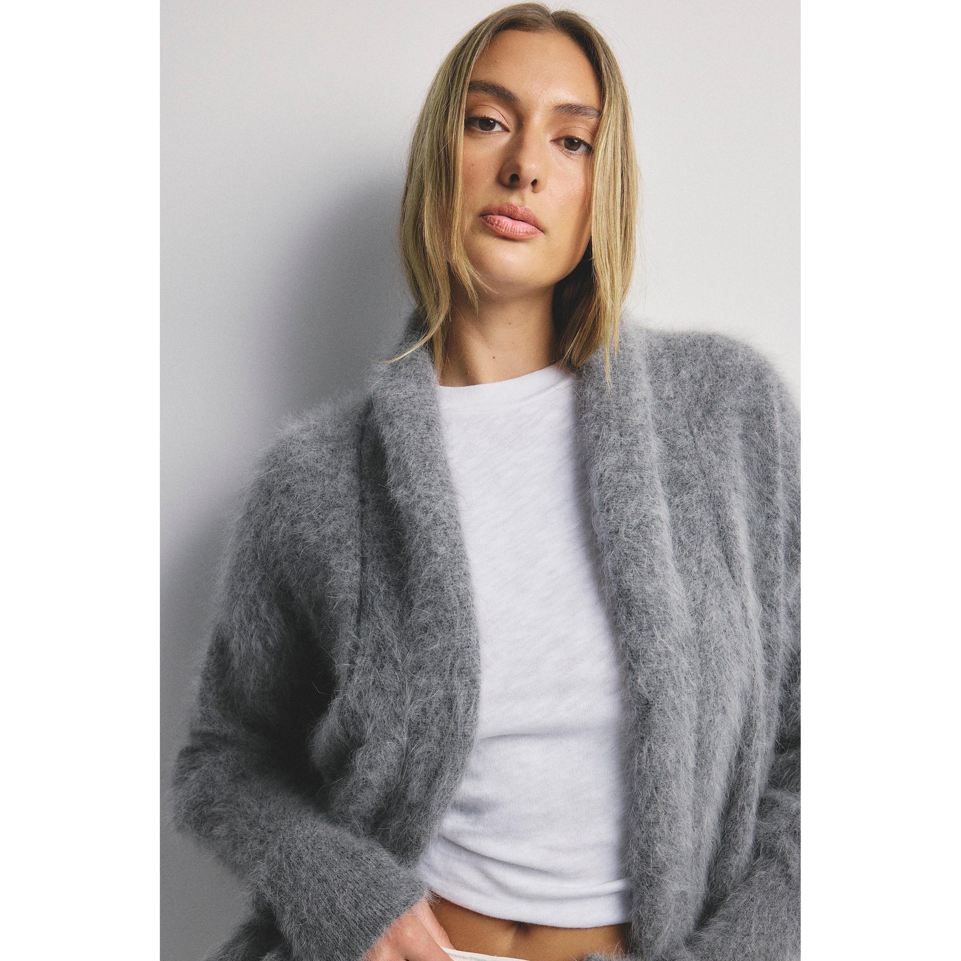 World Of Nomads Zoe Cropped Open Cashmere Cardigan - Charcoal  World Of Nomads Pisces Boutique