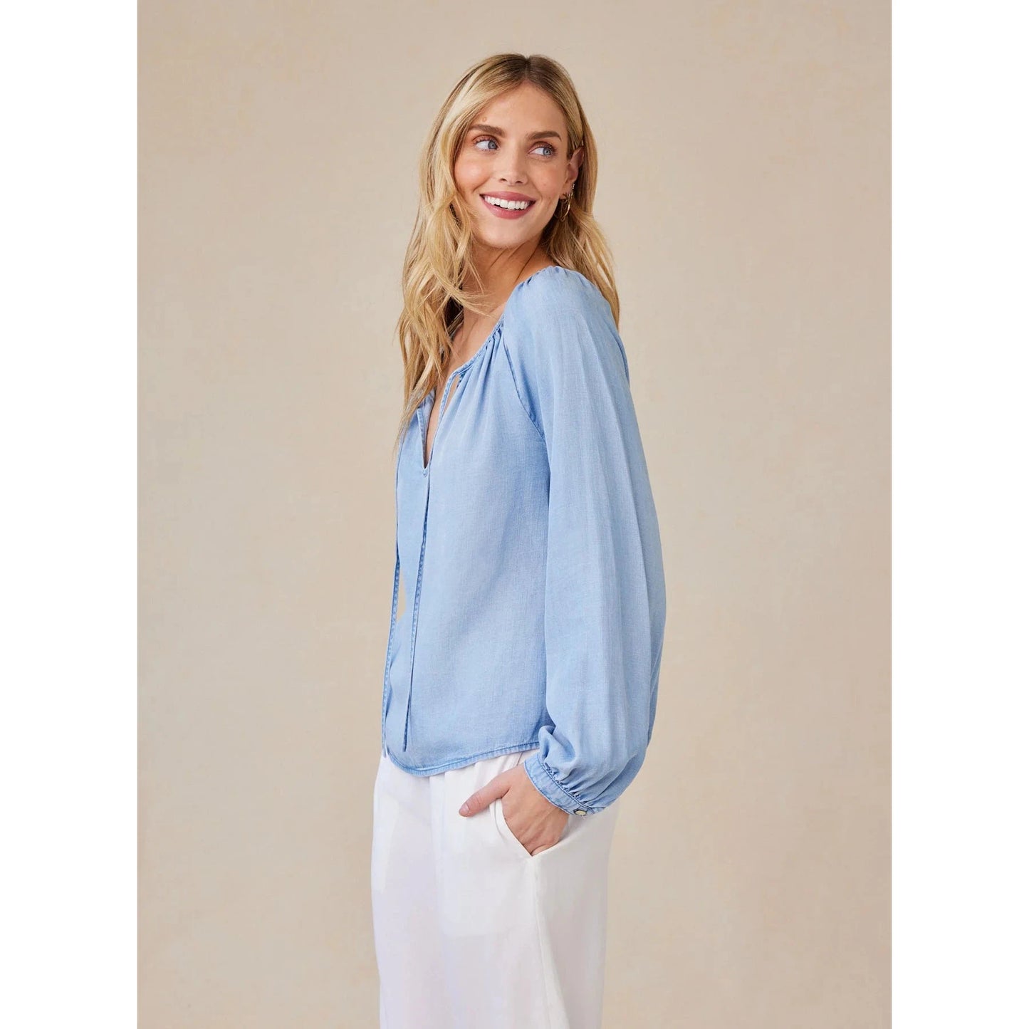 Bella Dahl Shirred Raglan Tie Front Shirt - Coastal Spray Wash