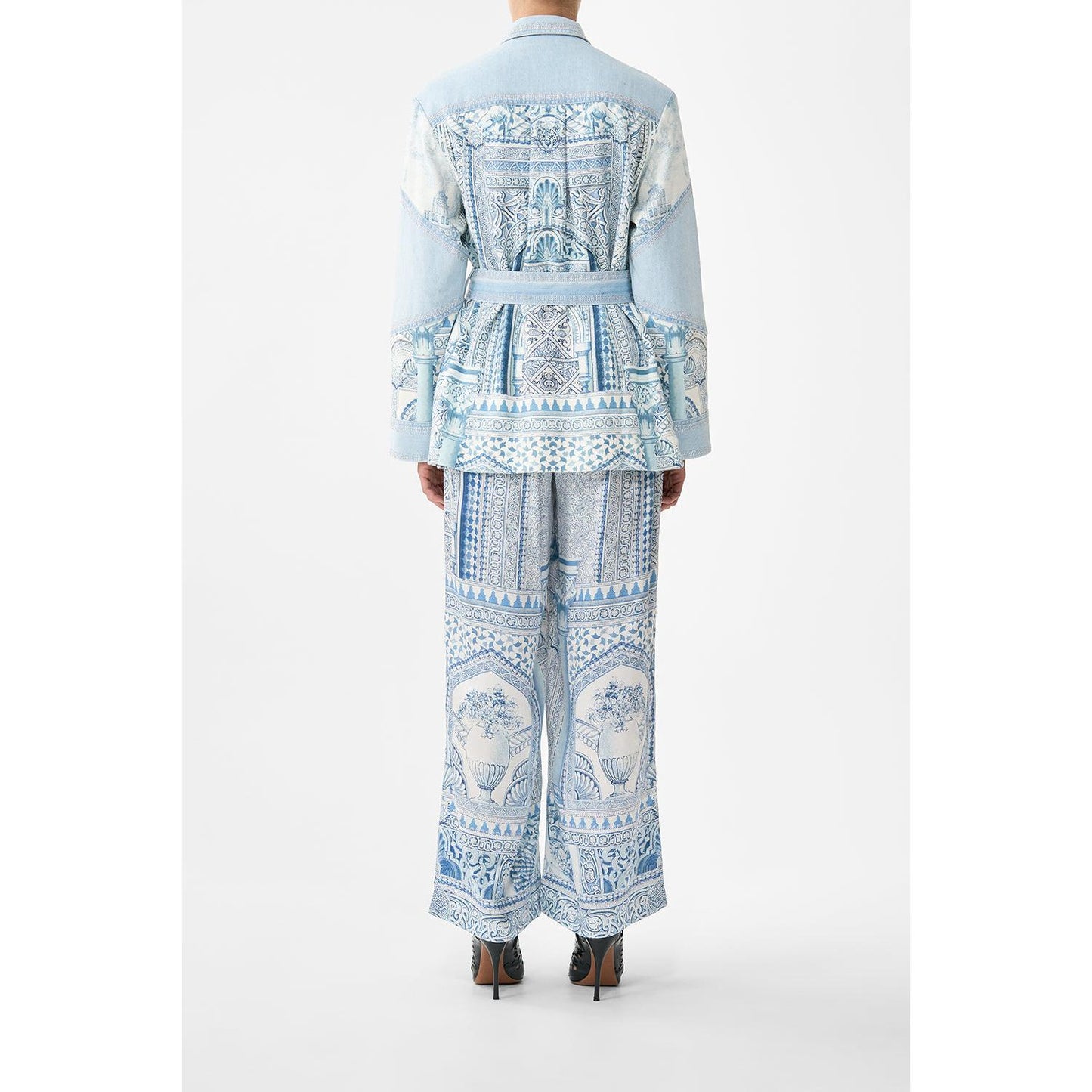 Camilla Patch Pocket Jacket - The Hum Of The Alhambra Humoalha  Camilla Pisces Boutique