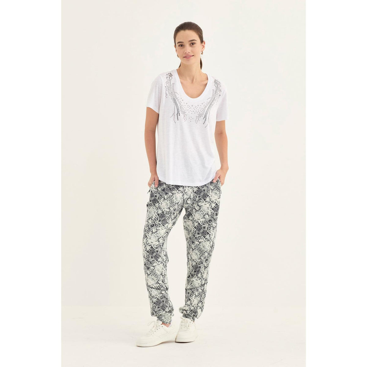 Verge Captive Top - White  Verge Pisces Boutique