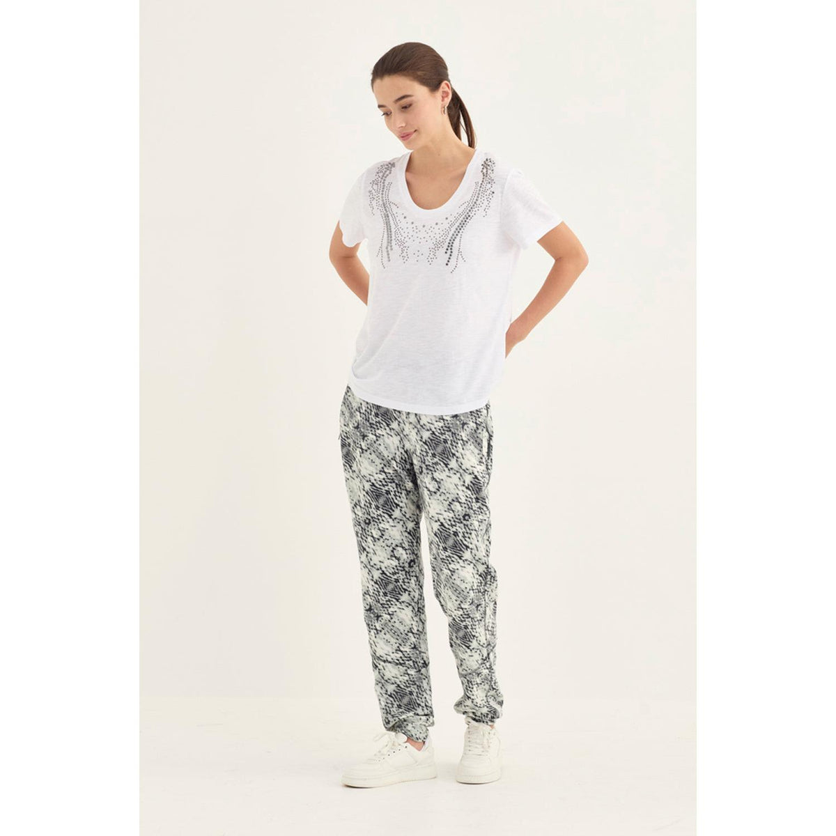 Verge Captive Top - White  Verge Pisces Boutique