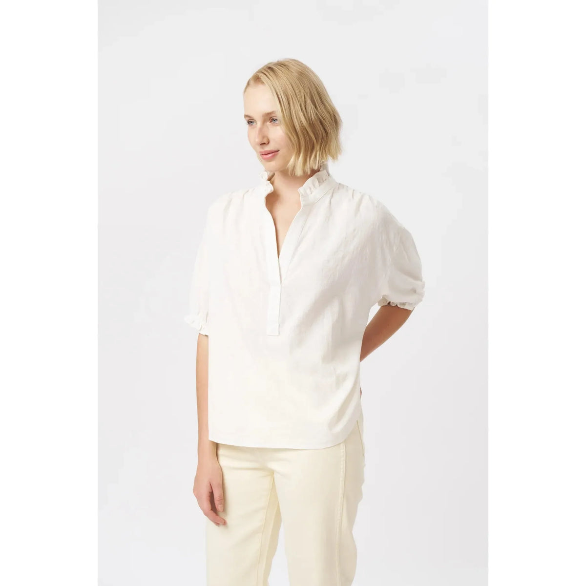 Kireina Ambers Shirt - White