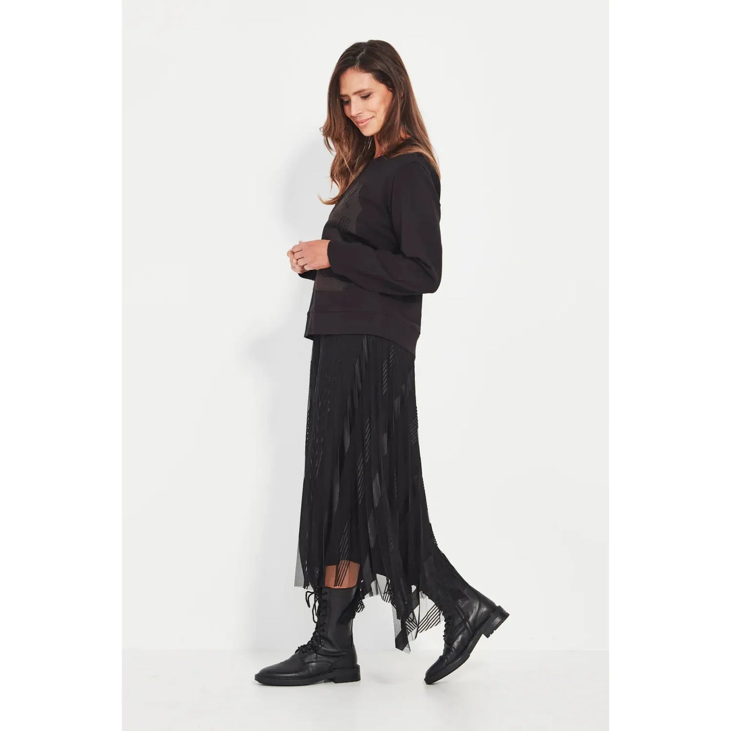 Verge Hadley Sweater - Black  Verge Pisces Boutique
