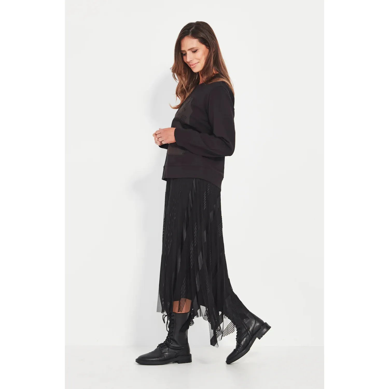 Verge Hadley Sweater - Black  Verge Pisces Boutique