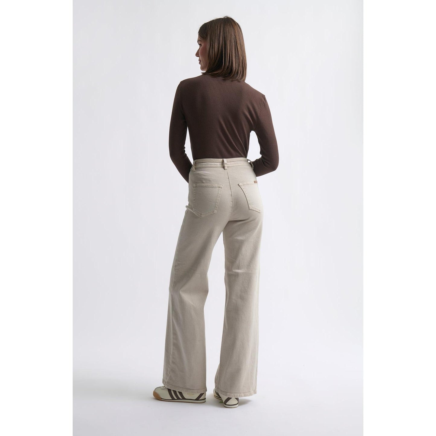 Kireina Harper Jean Leather pocket - Sand  Kireina Pisces Boutique