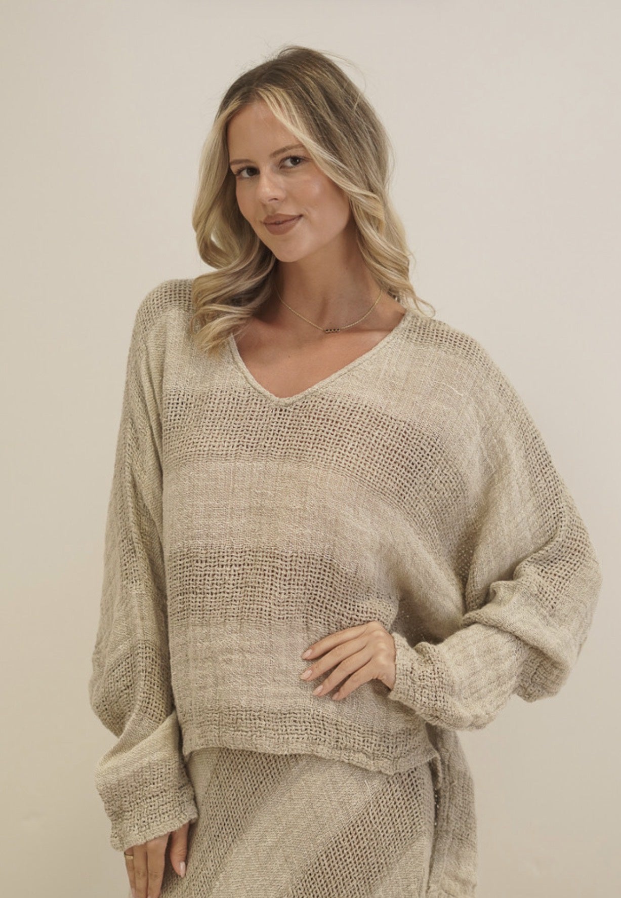 Linens Unlimited Franca Top - Natural / White