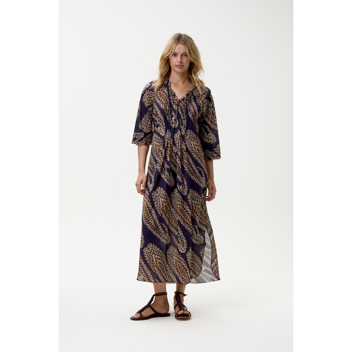 One Season Long poppy - Provence - Cotton - Navy Paisley