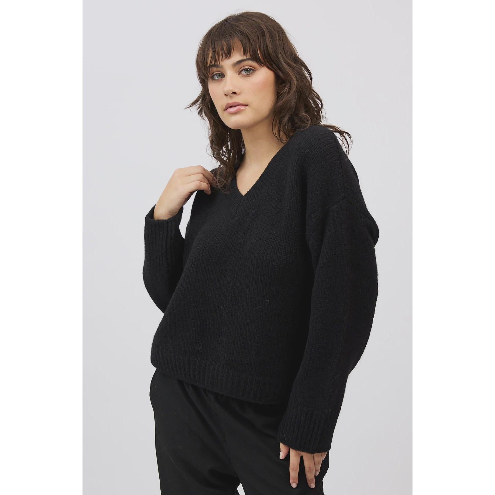Mia Fratino Lina V - Onyx  Mia Fratino Pisces Boutique