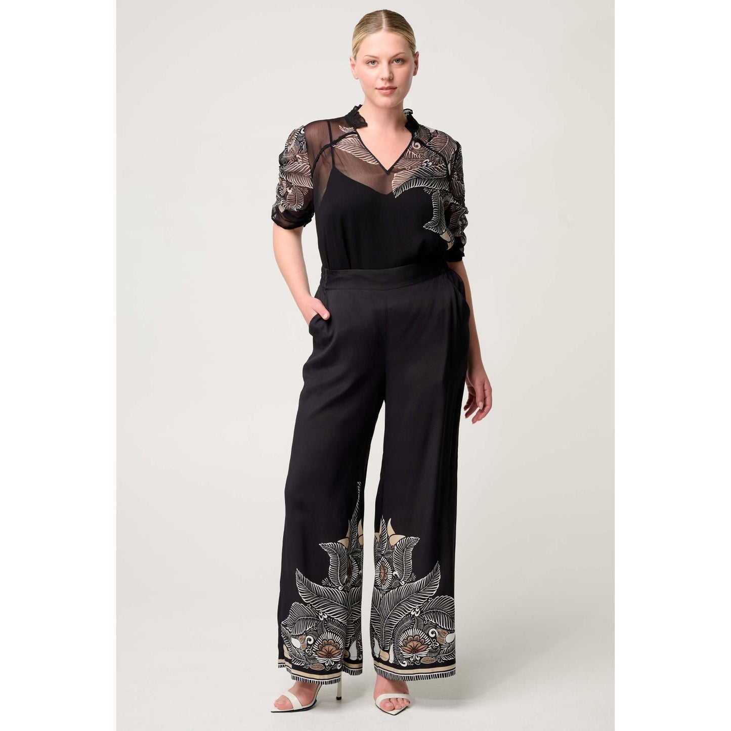 Once Was Willow Faille Contrast Panel Pant - Onyx Casablanca