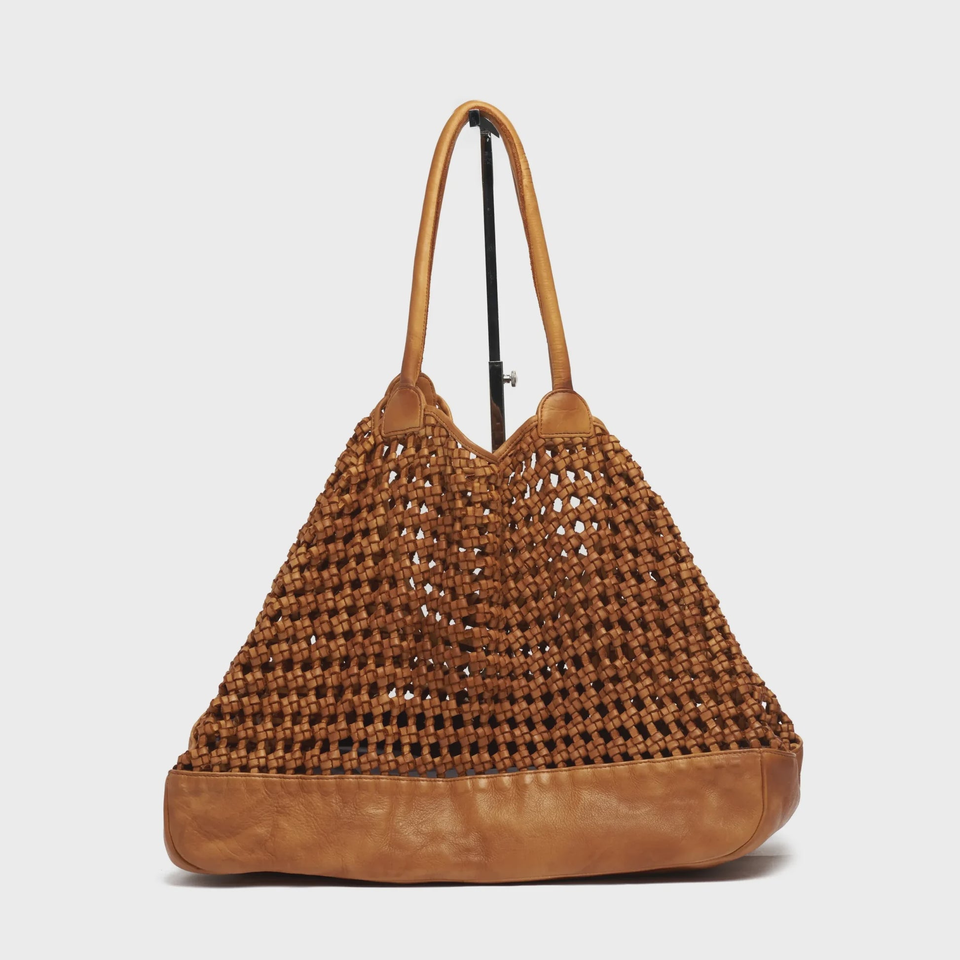 Rugged Hide Pebbly Large Weave Bag Tan